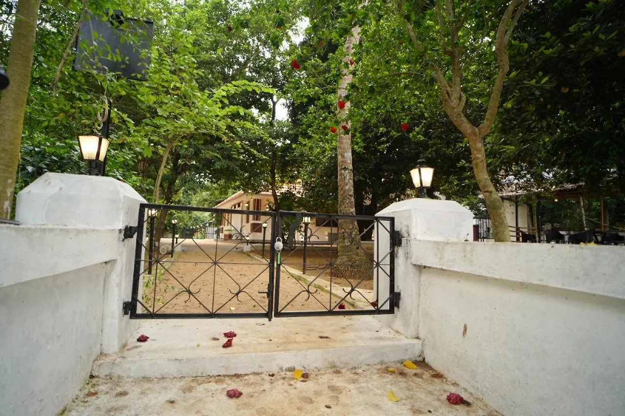 Mace Pool Villa Aluva Alwaye 0*,